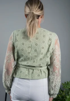 BL^NK EMMAN WRAP TOP SAGE