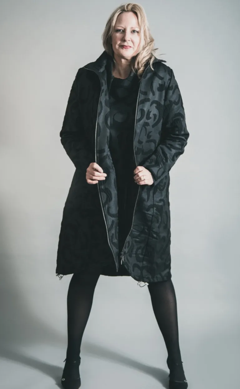 ELSEWHERE HANTAS LAKE COAT BLACK