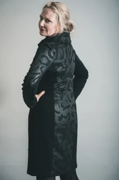 ELSEWHERE HANTAS LAKE FITTED DRESS BLACK