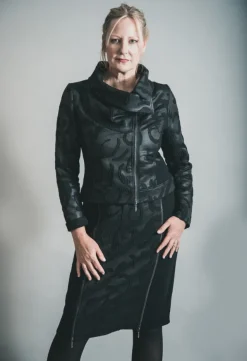 ELSEWHERE HANTAS LAKE ZIP STRAIGHT SKIRT BLACK