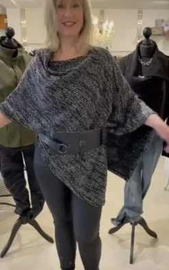 ELSEWHERE KNITTED PONCHO