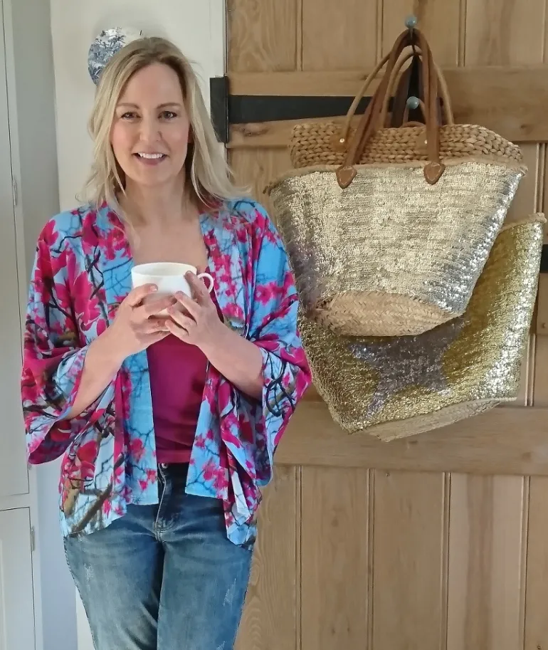 FROM MY MOTHER'S GARDEN MAGNOLIA LIGHTWEIGHT KIMONO