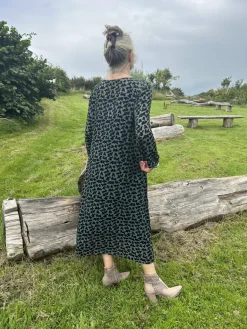 Grizas Floral Velvet Dress Sage