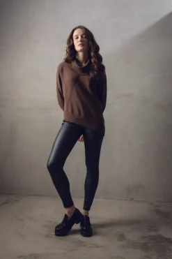 Marble Asymmetric Sweater Chocolate 7570-220