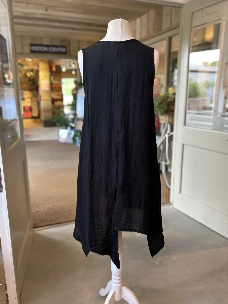 Naya Dipped Hem Waistcoat Black