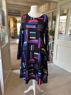 Out of Xile Flared Dress Black Dash