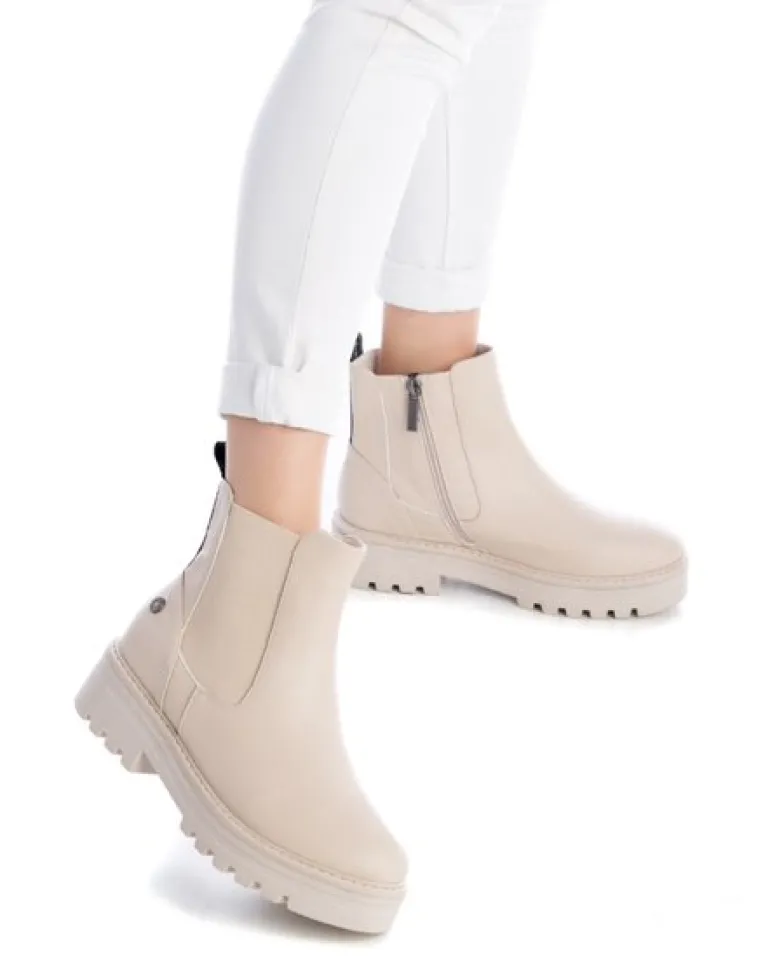 Refresh PU Ankle Boots Ice