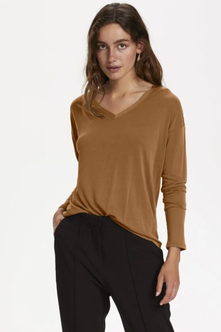SOAKED IN LUXURY COLUMBINE V-NECK SUGAR ALMOND