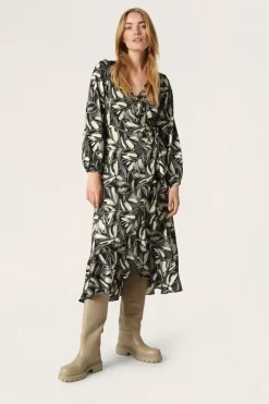 Soaked in Luxury Karven Dress Black Leaf