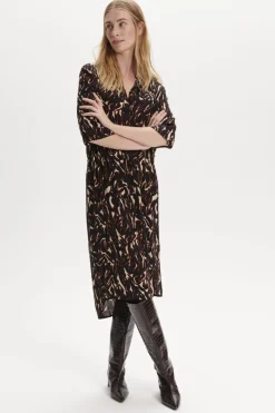 SOAKED IN LUXURY ZAYA DRESS DARK TRICOLOUR PRINT