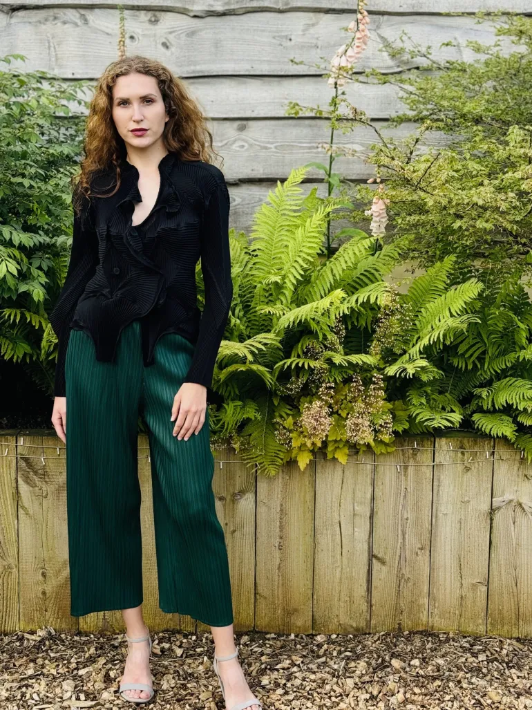 Thanny Plissé Cropped Trousers Green