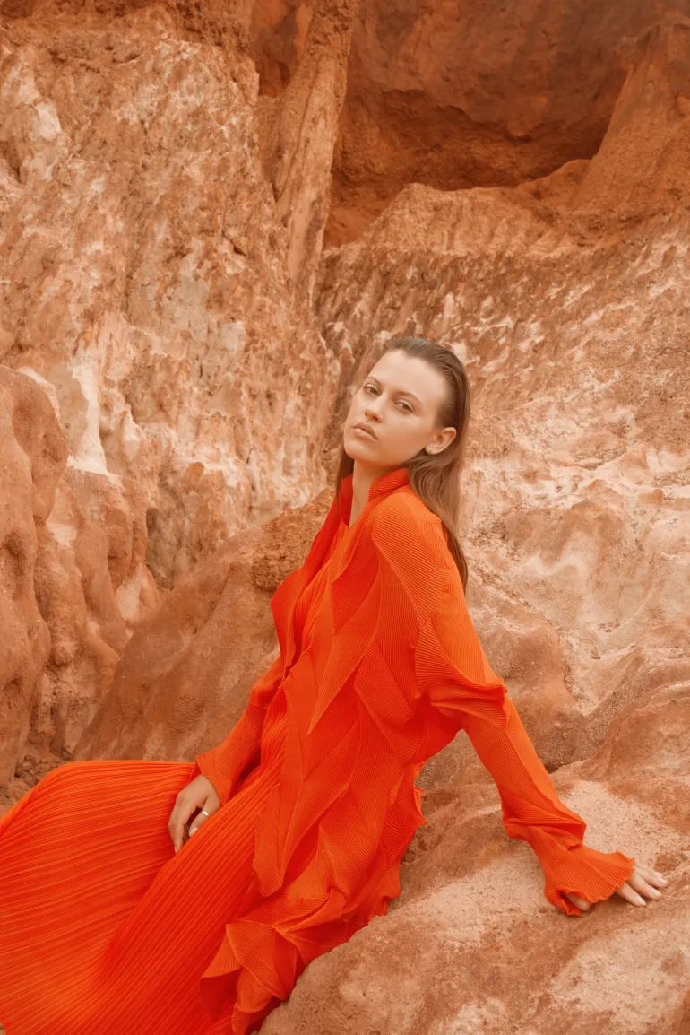 Thanny Sleeveless Plissé Midi Dress Orange